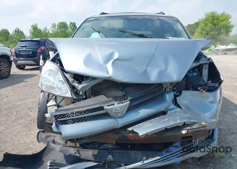 2004 Toyota Sienna Xle from USA, damaged, VIN 5TDZA22C64S104275